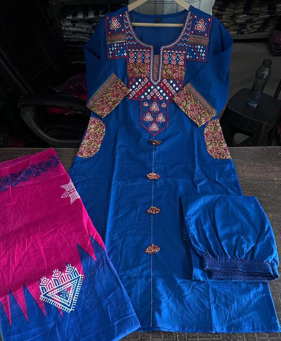 Label Tanuja-Heavy Suit Set which is beautifully decorated with weaving and  embroidery with matching pants and  dupatta