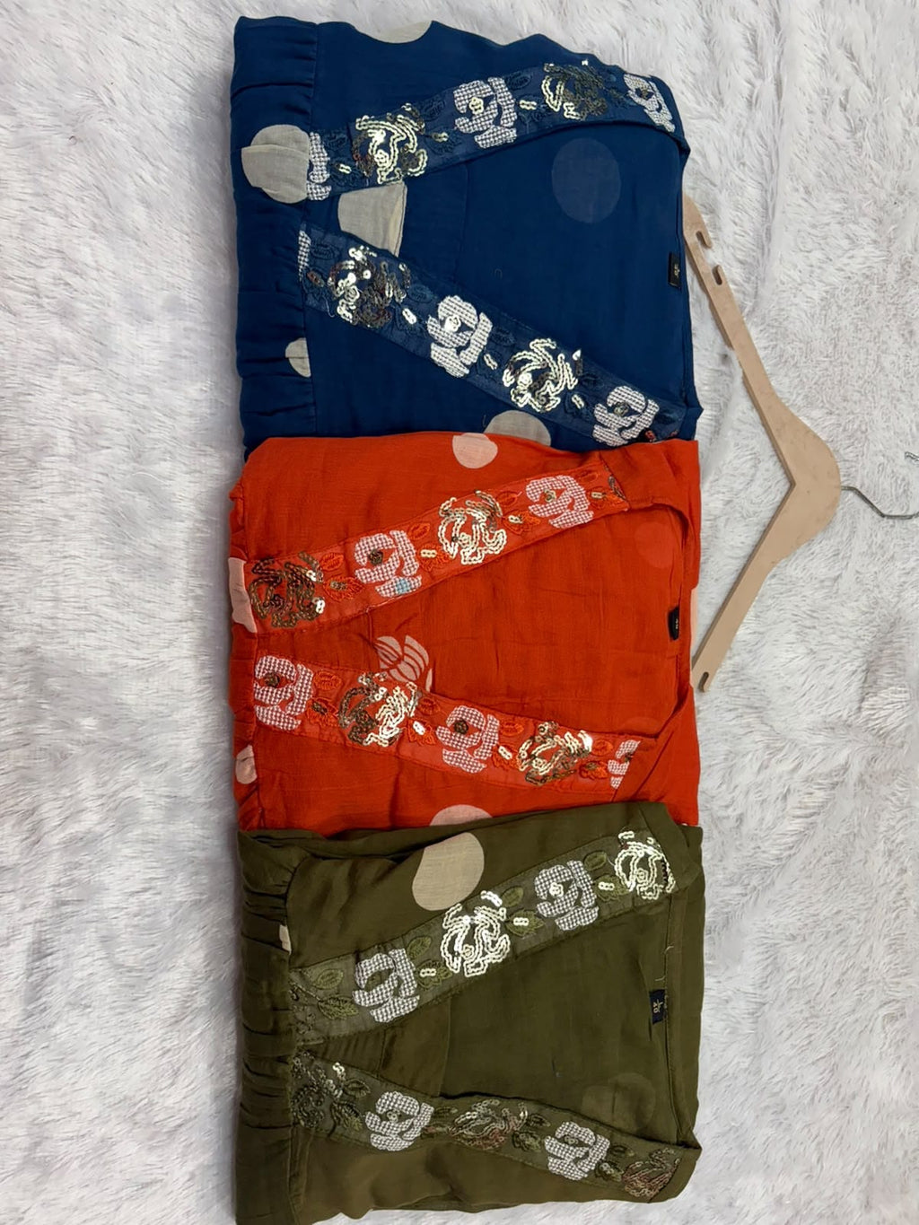 Label Tanuja-Festival special 3-piece set