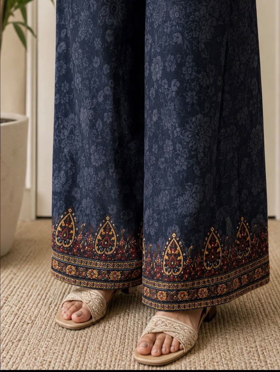 Label Tanuja-Floral Printed Cord Set