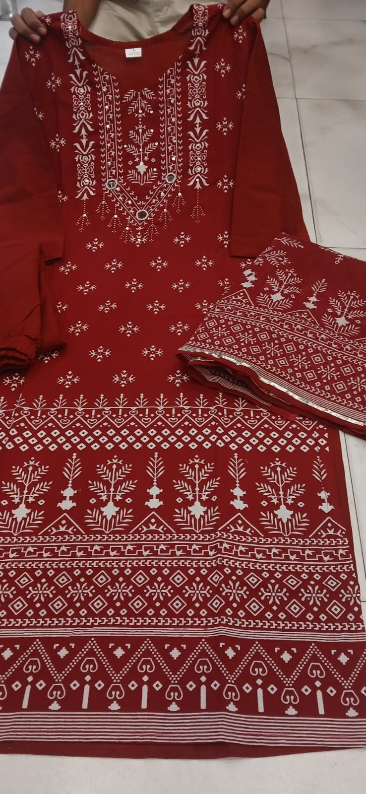 Label tanuja-Discharge print kurti pant dupatta sets