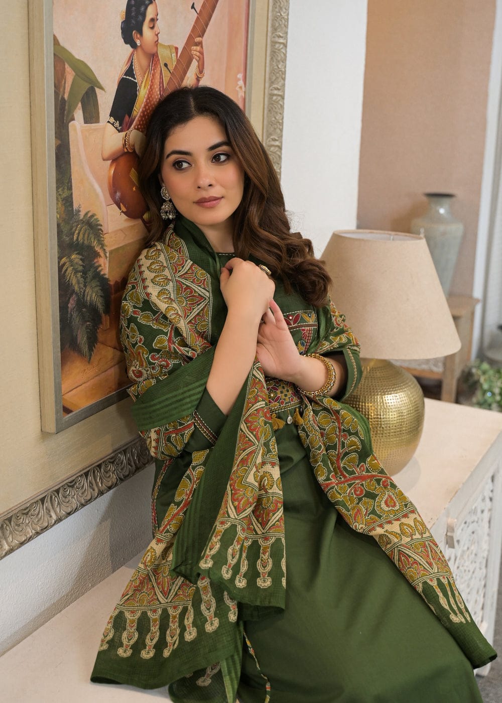 Label Tanuja-kurti Paired up with pant and full printed dupatta