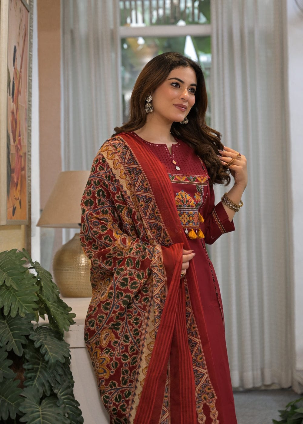 Label Tanuja-kurti Paired up with pant and full printed dupatta
