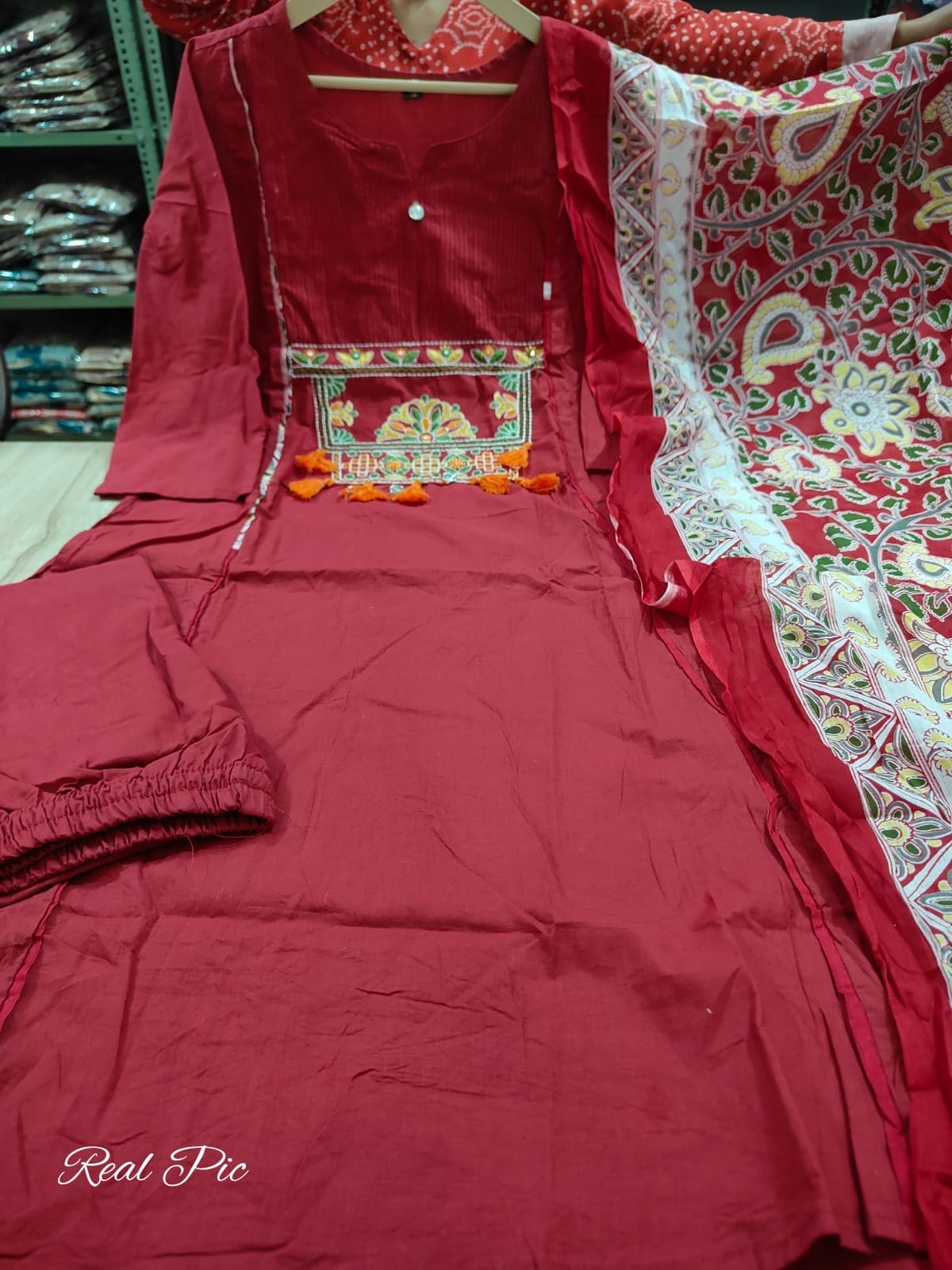 Label Tanuja-kurti Paired up with pant and full printed dupatta