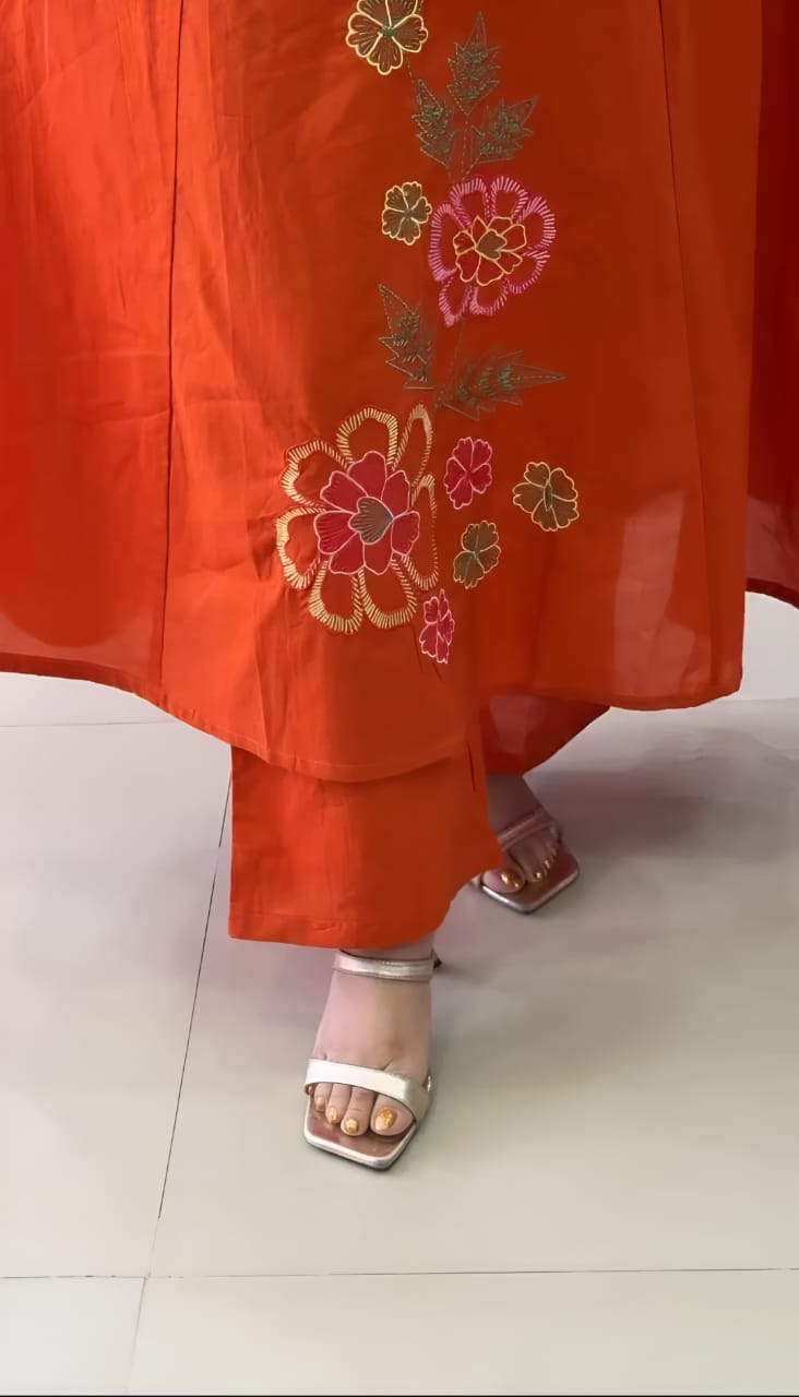 Label Tanuja-kurti Paired up with pant and full dupatta