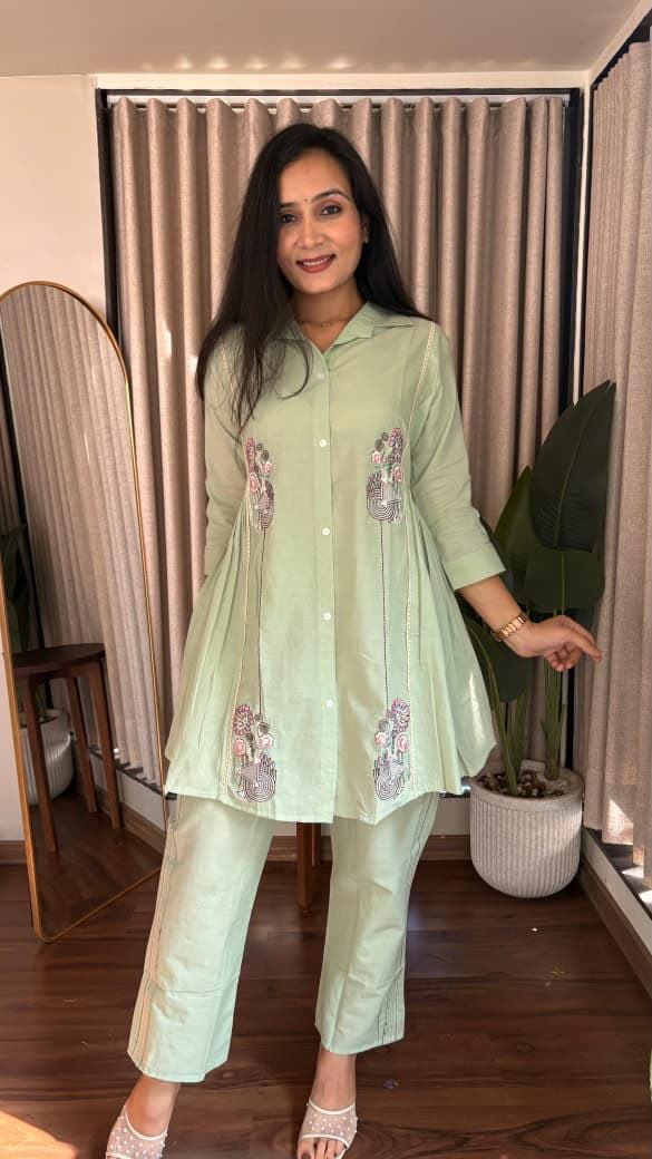 Label Tanuja-Spacial cord set for fastive sessions
