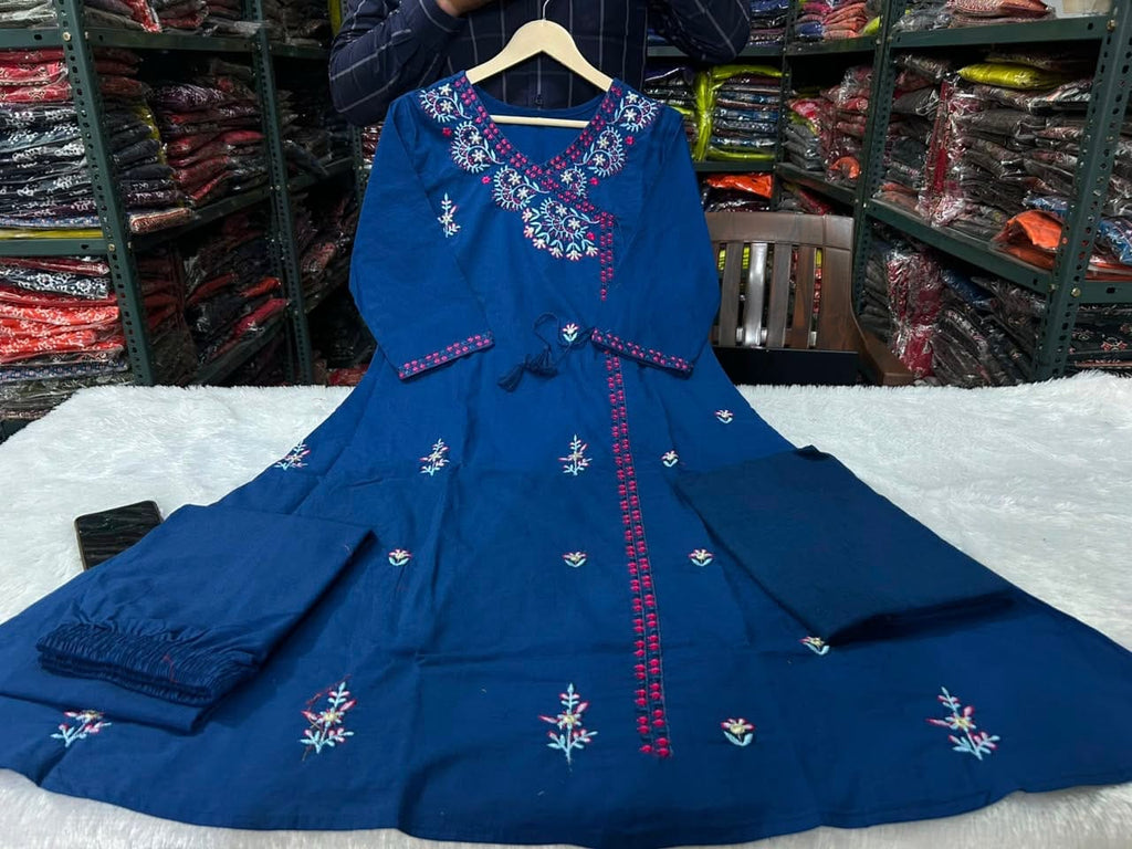 Label Tanuja-KURTA PENT WITH DUPATTA SUIT SET