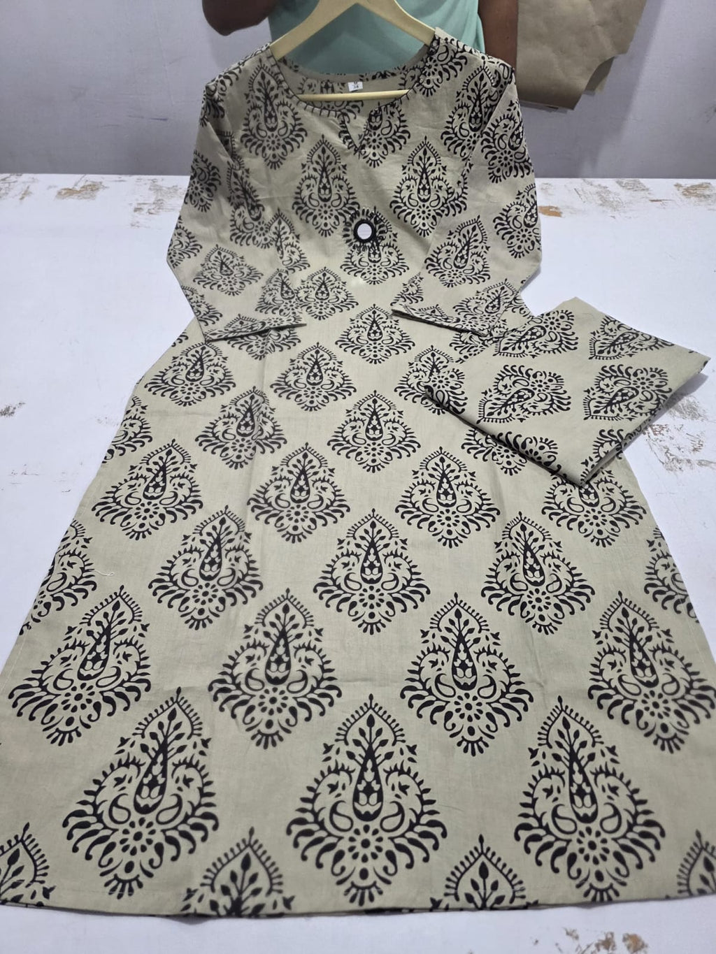 Label Tanuja-Comfortable and classy kurti set