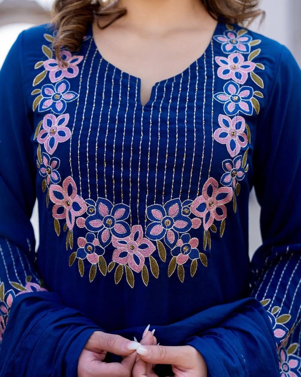 Label Tanuja- 3 Piece Set