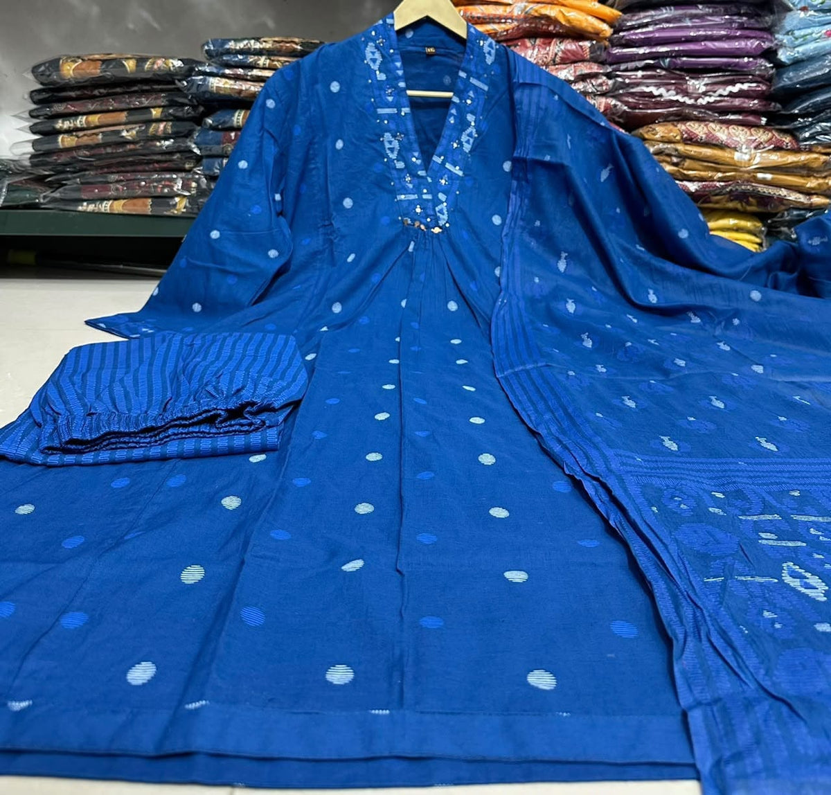 Label Tanuja-3pcs Kurti Set