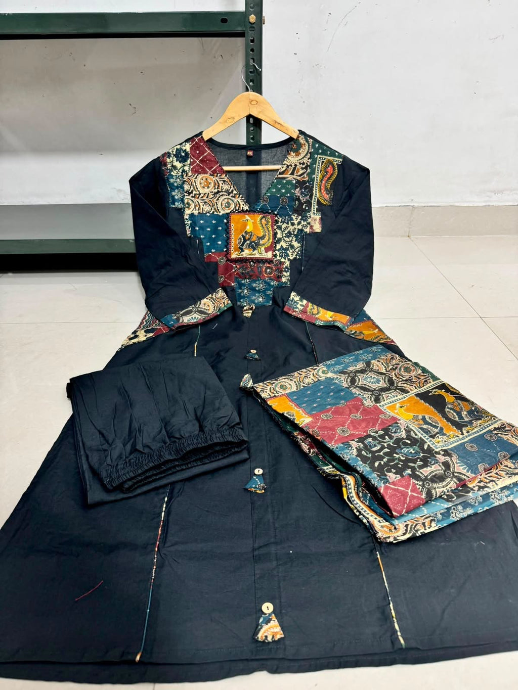 Label Tanuja-Premium cotton fabric suit set