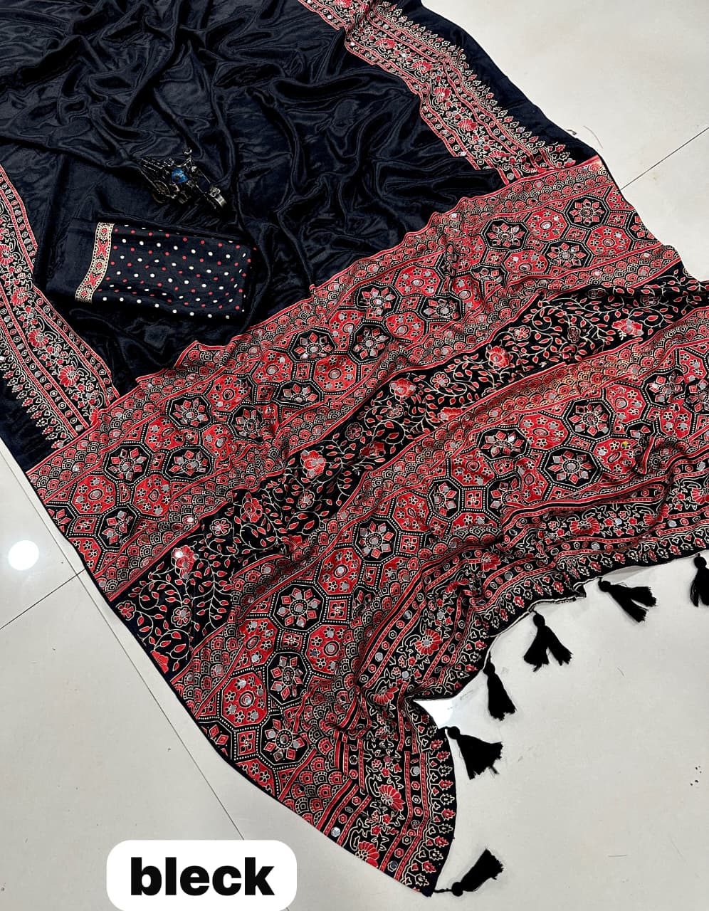 Label Tanuja-Arjakh Sartin &nbsp;viscous silk saree with designer print Sarees Rich Pallu
