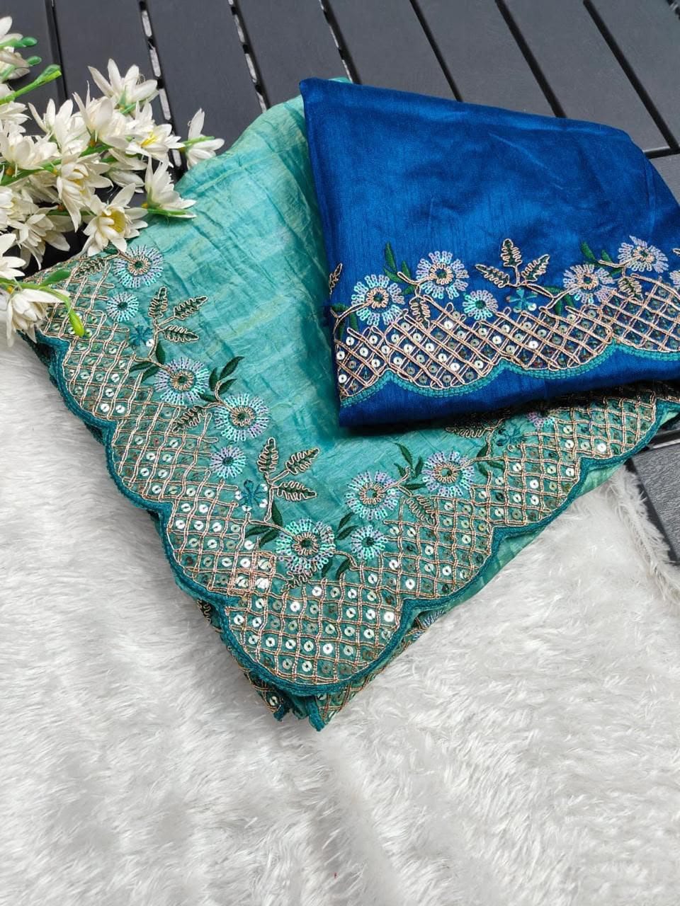 Label Tanuja-NEW TRENDING GLOD CRUSH FABRIC ON HEAVY EMBRODERY WORK SAREE