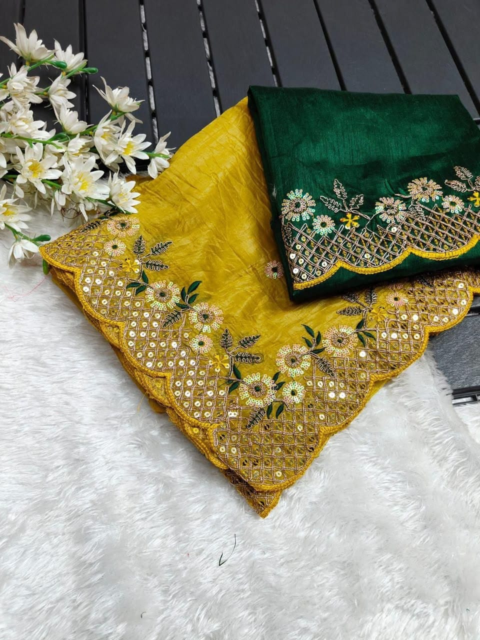 Label Tanuja-NEW TRENDING GLOD CRUSH FABRIC ON HEAVY EMBRODERY WORK SAREE