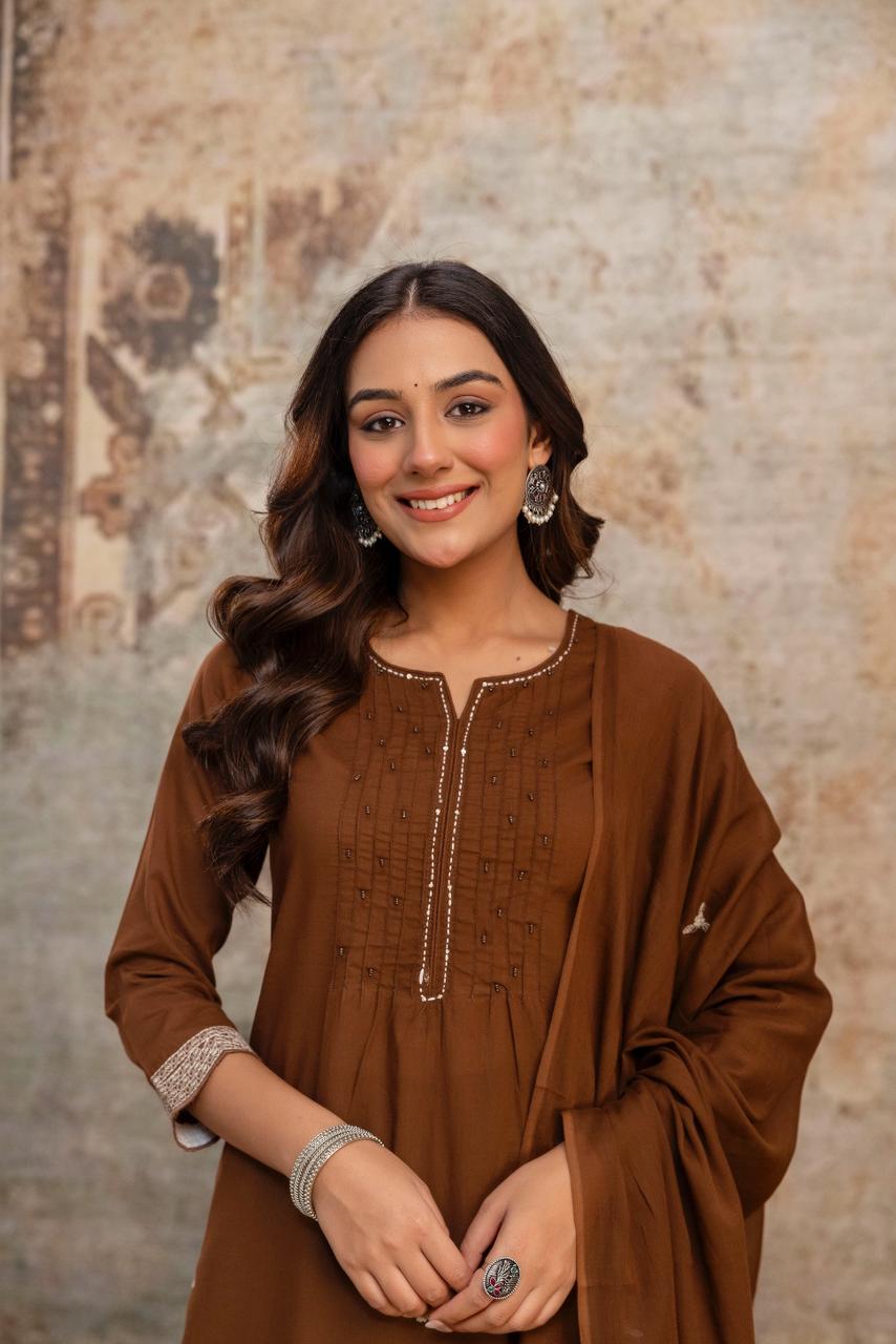 Label Tanuja-3 Piece Kurti Set