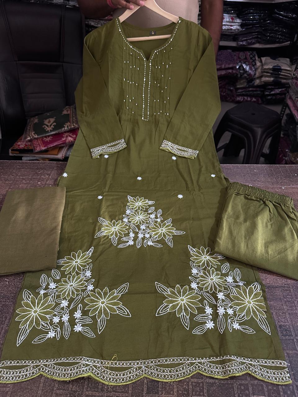 Label Tanuja-3 Piece Kurti Set